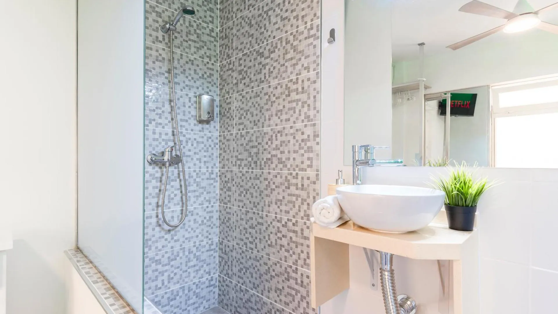 Guest House Villa Neon Tenerife Arona  Spanien