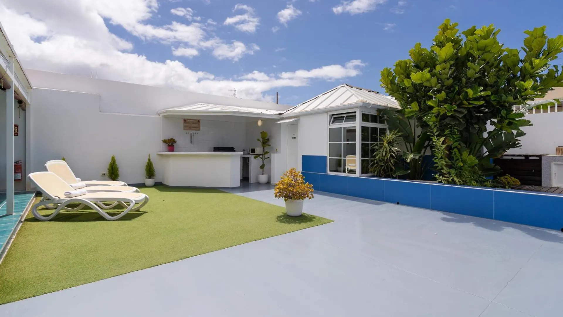 Guest House Villa Neon Tenerife Arona  Hiszpania